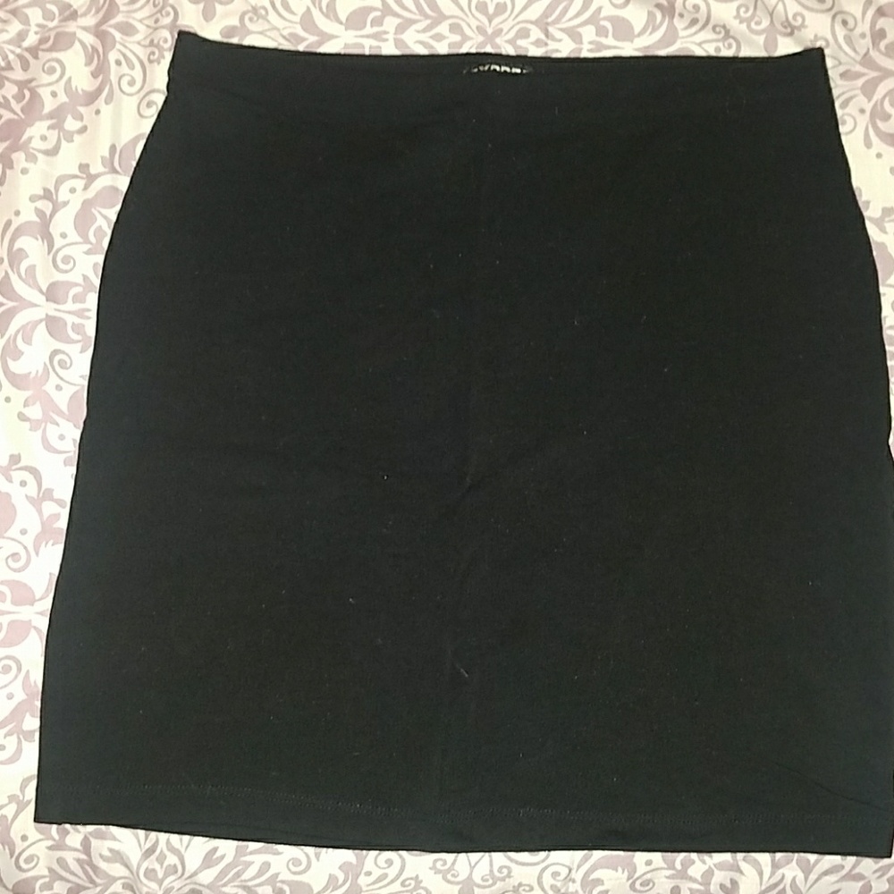Mini skirt 🖤